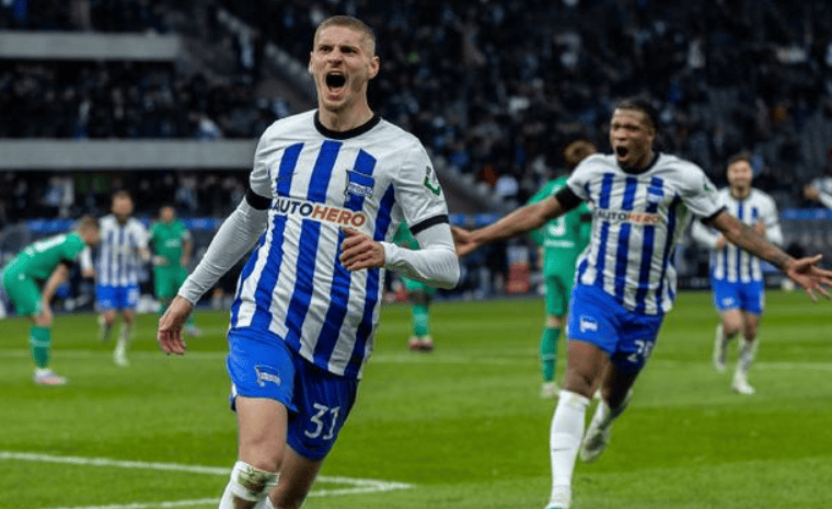 费耶诺德迎德国杯关键赛；清晨战术微调；目标明确；数据趋势出现新变化(斯洛特费耶诺德)